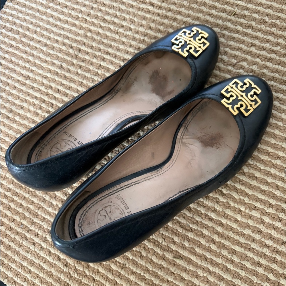 Tory Burch Wedge shoe, Size 8